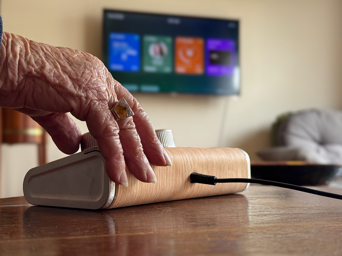 LEO being used with dashboard