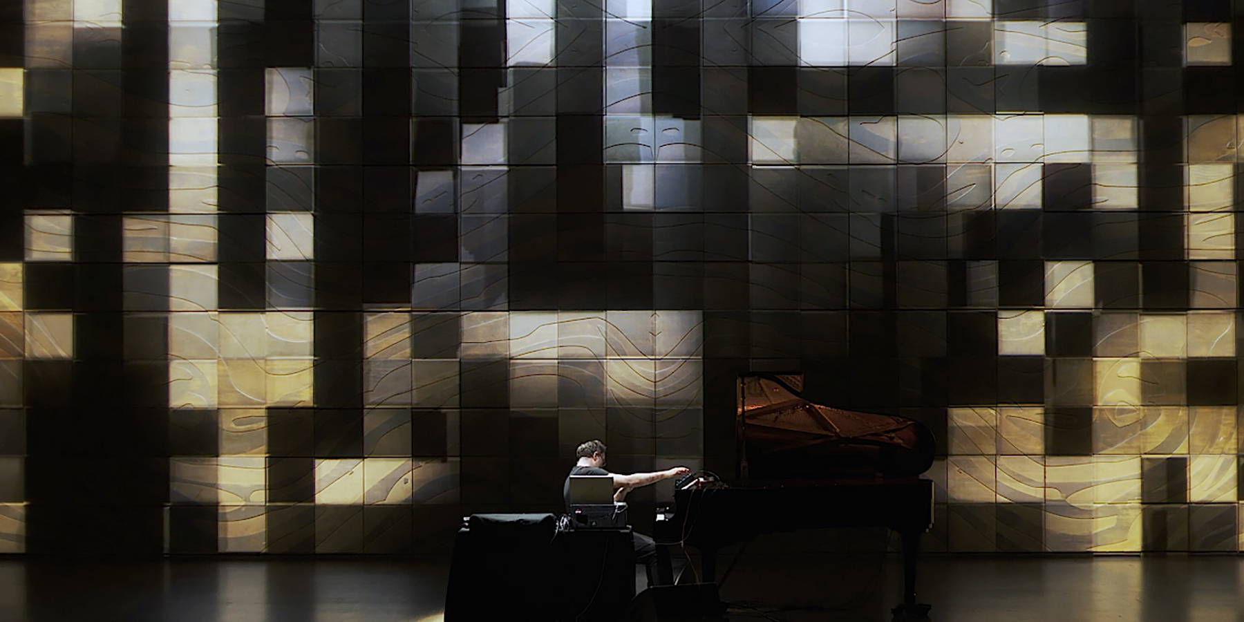 Immersive A/V performance MRC