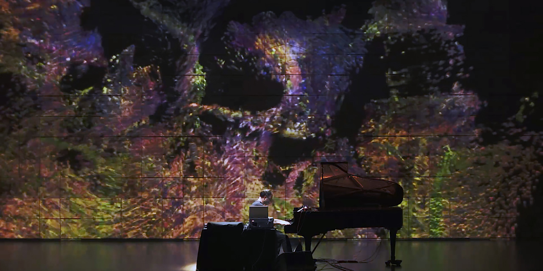 Immersive A/V performance MRC